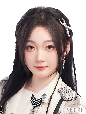李芊